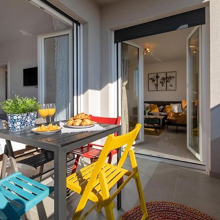 Sunny Island Apartment Трогир Екстериор снимка