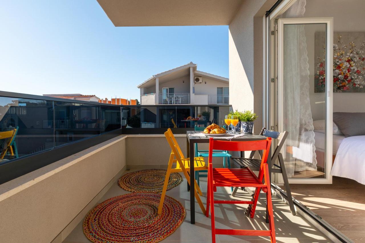 Sunny Island Apartment Трогир Екстериор снимка
